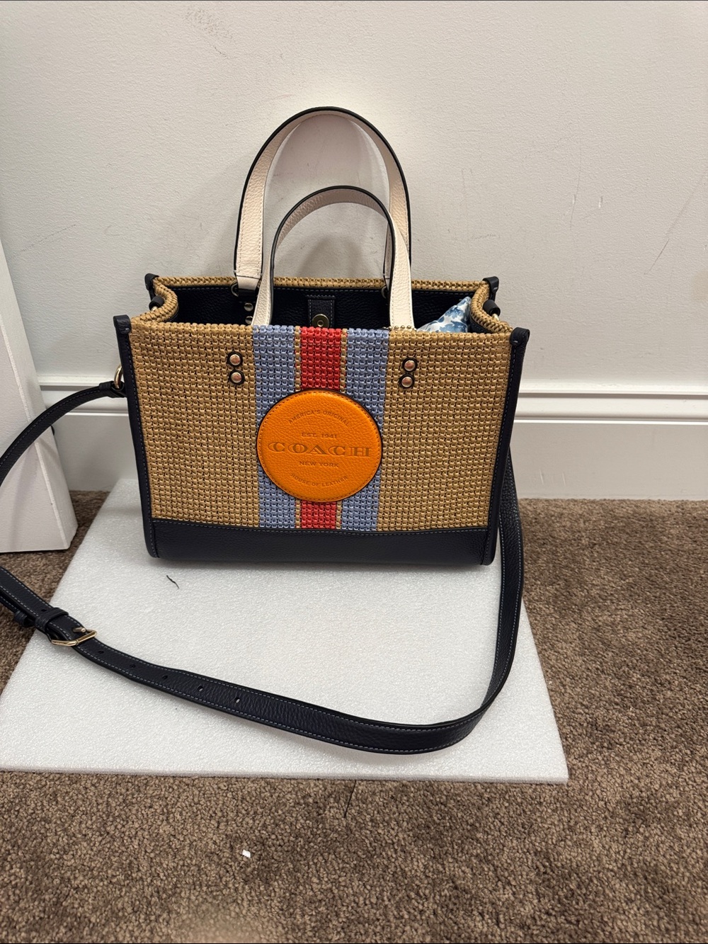 Coach Dempsey Tote 22 with Coach Patch & hangtag crossbody bag purse satchel